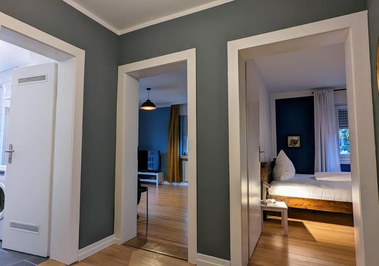 65Qm Altbaucharme Mit Zwei Balkonen Apartment Karlsruhe Bagian luar foto
